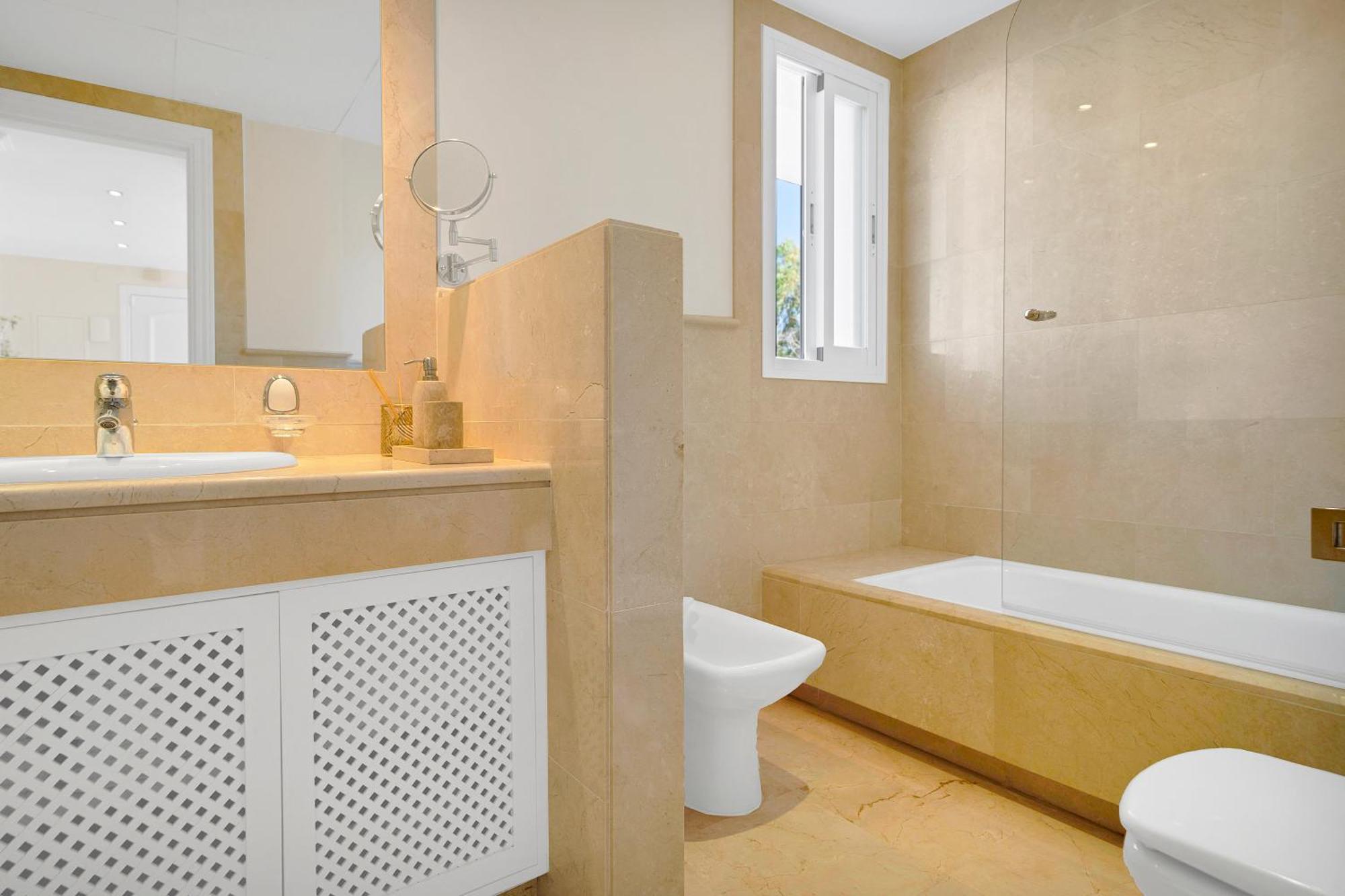 Luxury Penthouse With Sea Views In Marbella Golden Mile, Puente Romano Area Exteriér fotografie